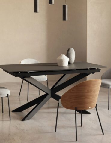 Set: Theone Ausziehtisch + 4 Stühle